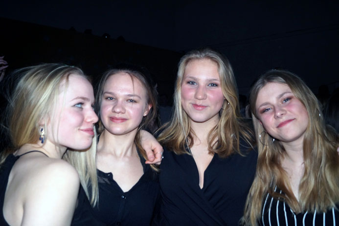1632_b.jpg 1632_b.jpg